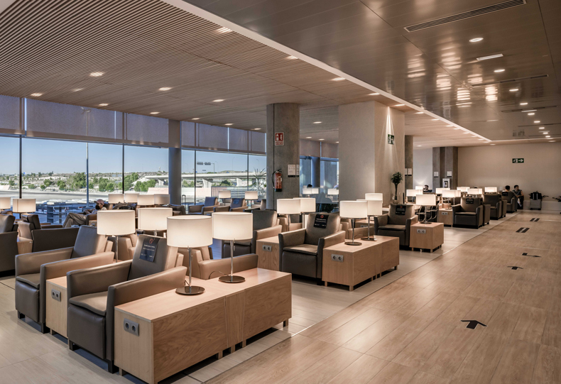 Plaza Mayor VIP Lounge T4