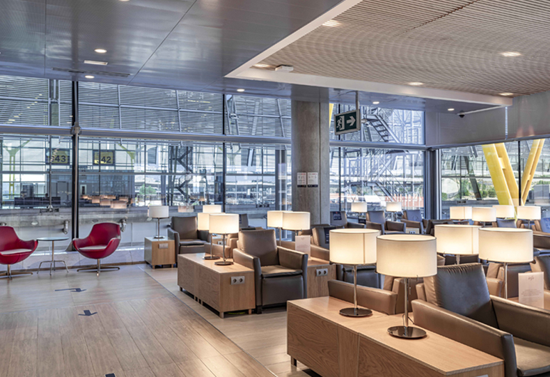 Plaza Mayor VIP Lounge T4