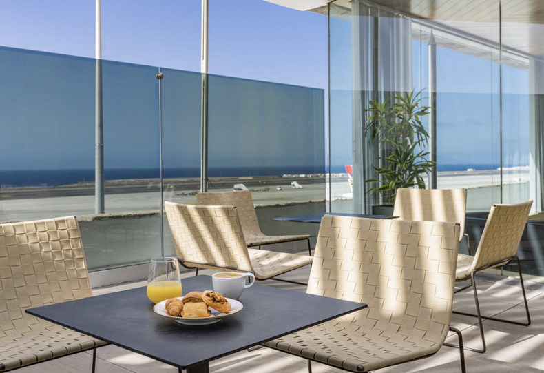 Montaña Roja VIP Lounge