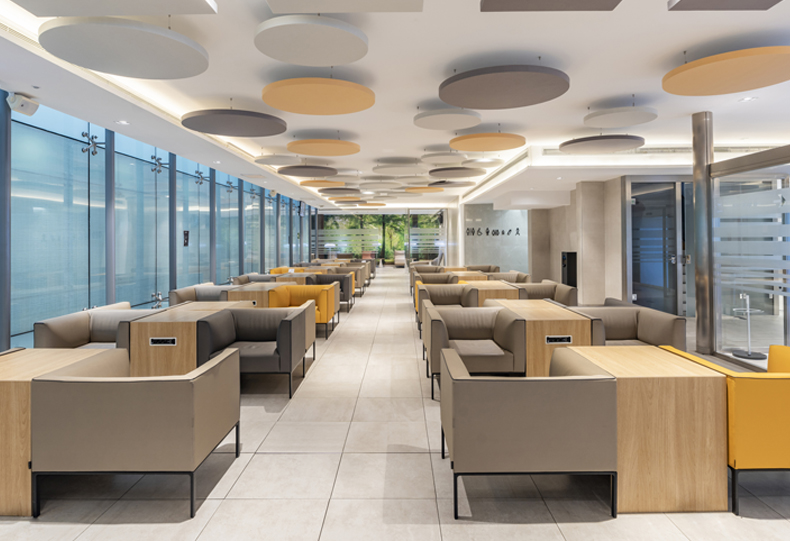 Joan Olivert VIP Lounge