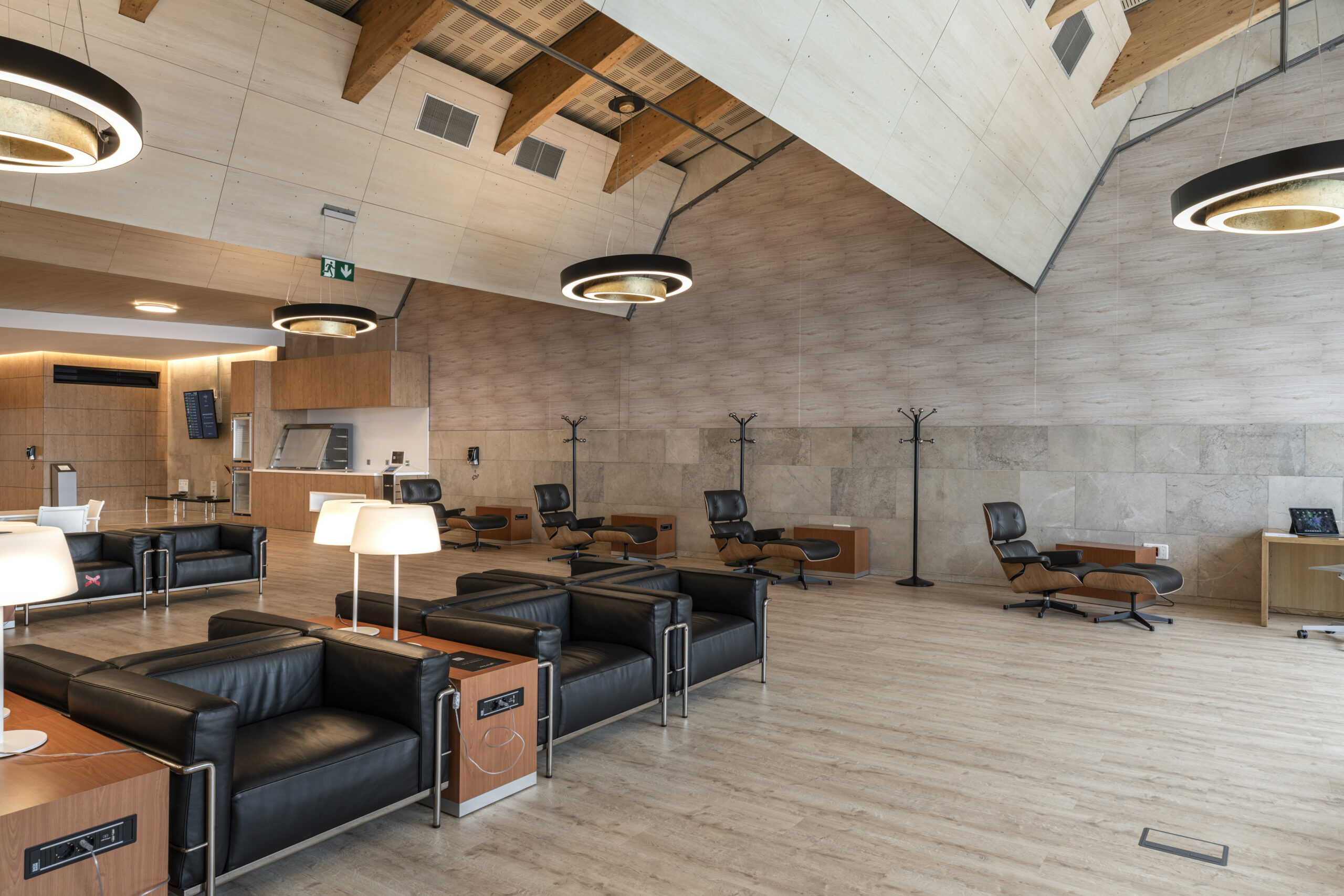 Nivaria VIP Lounge