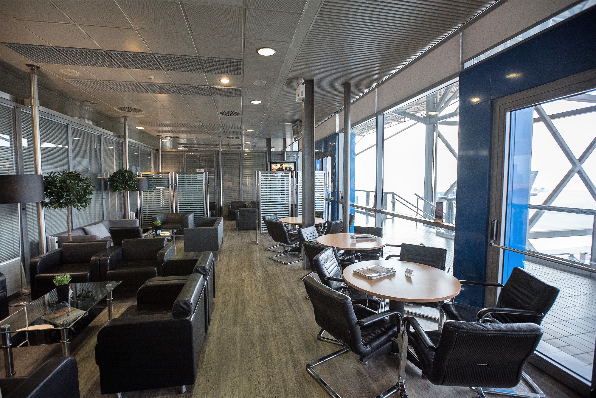 Manolis Andronikos Lounge