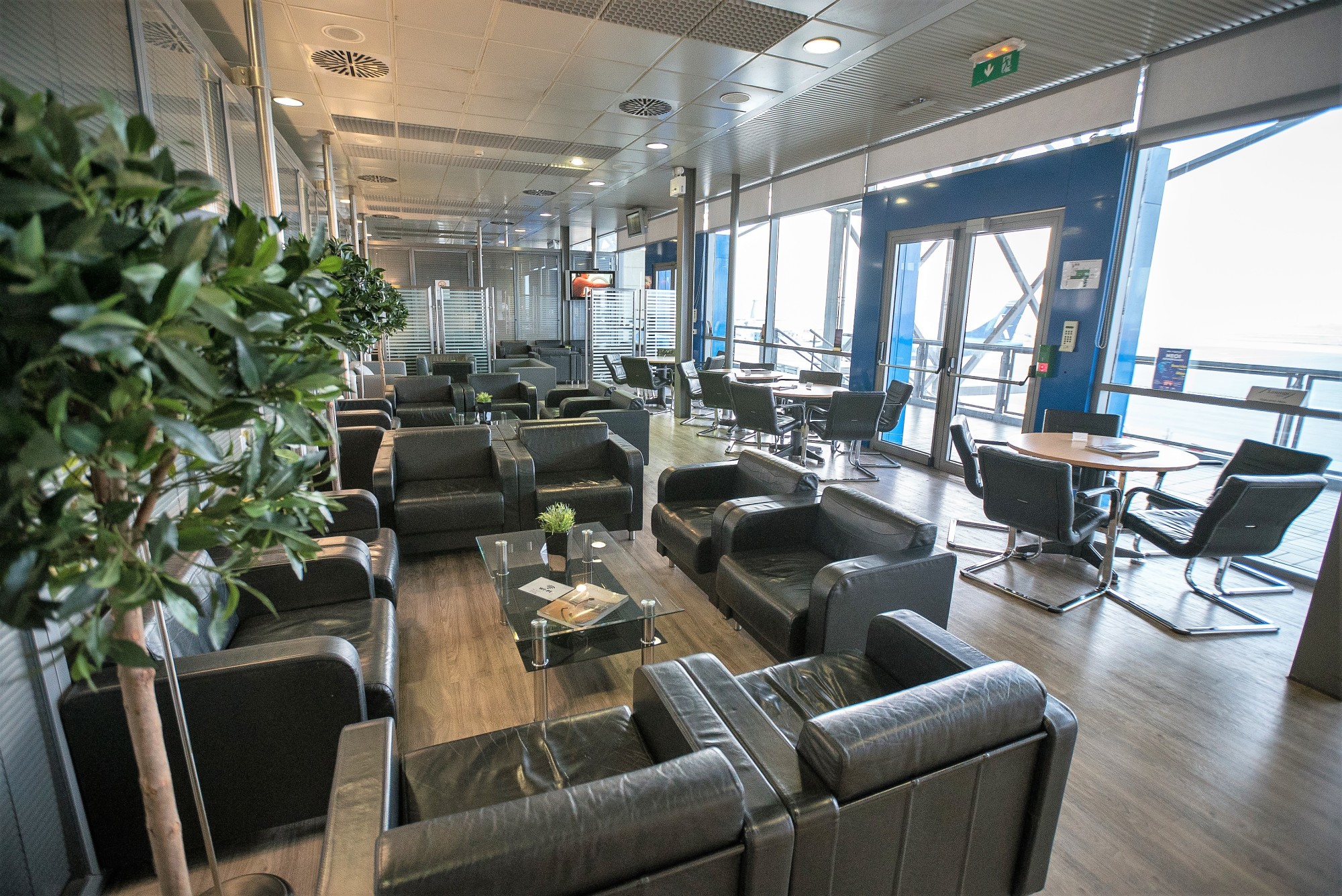 Manolis Andronikos Lounge