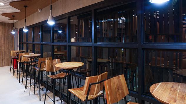 Advantage VIP Lounge