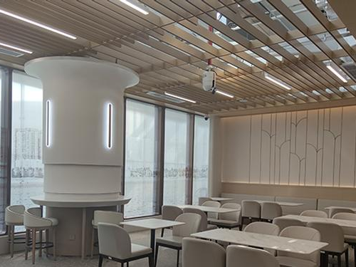 Fortune Wings Lounge