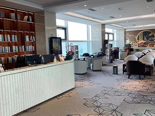 First Class Lounge 5
