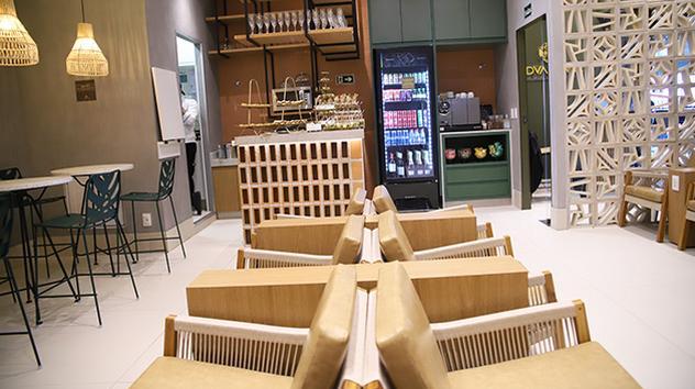 Advantage VIP Lounge