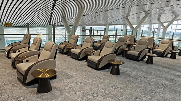 First Class Lounge