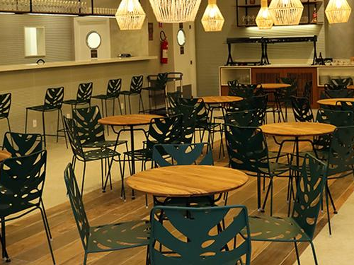 Advantage VIP Lounge