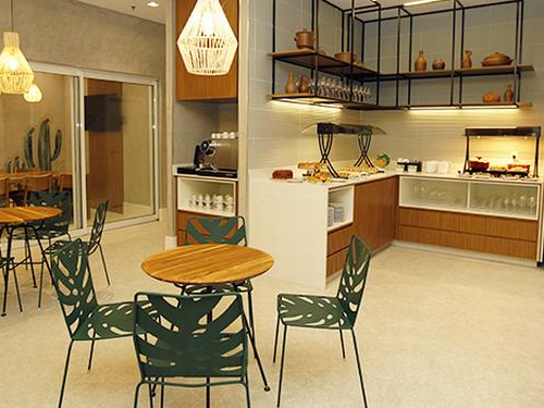 Advantage VIP Lounge