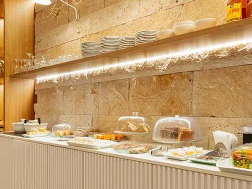 Advantage VIP Lounge