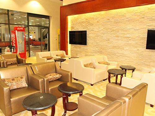 First Class Lounge 15