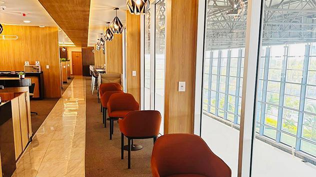 Oma Premium Lounge