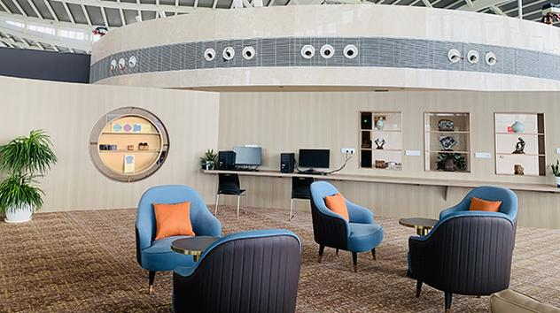 First & Business Class Lounge