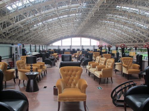 First Class Lounge