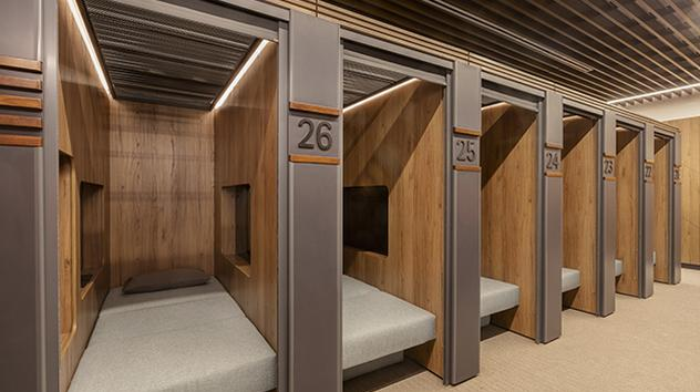 Sleepover Doha North Node, Gate C40