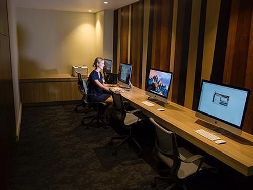 Fiji Airways Premier Lounge
