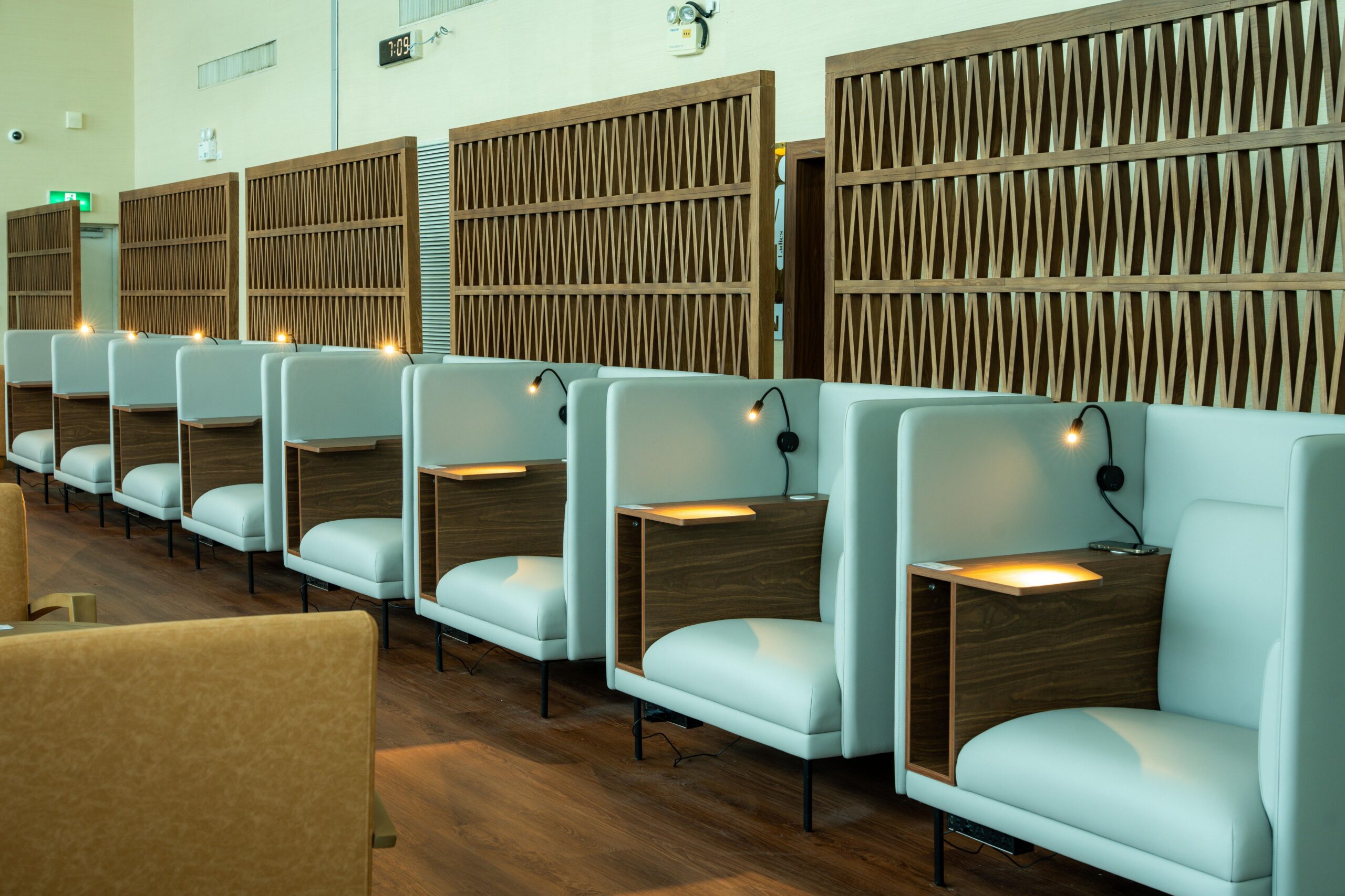 Rose Business Lounge